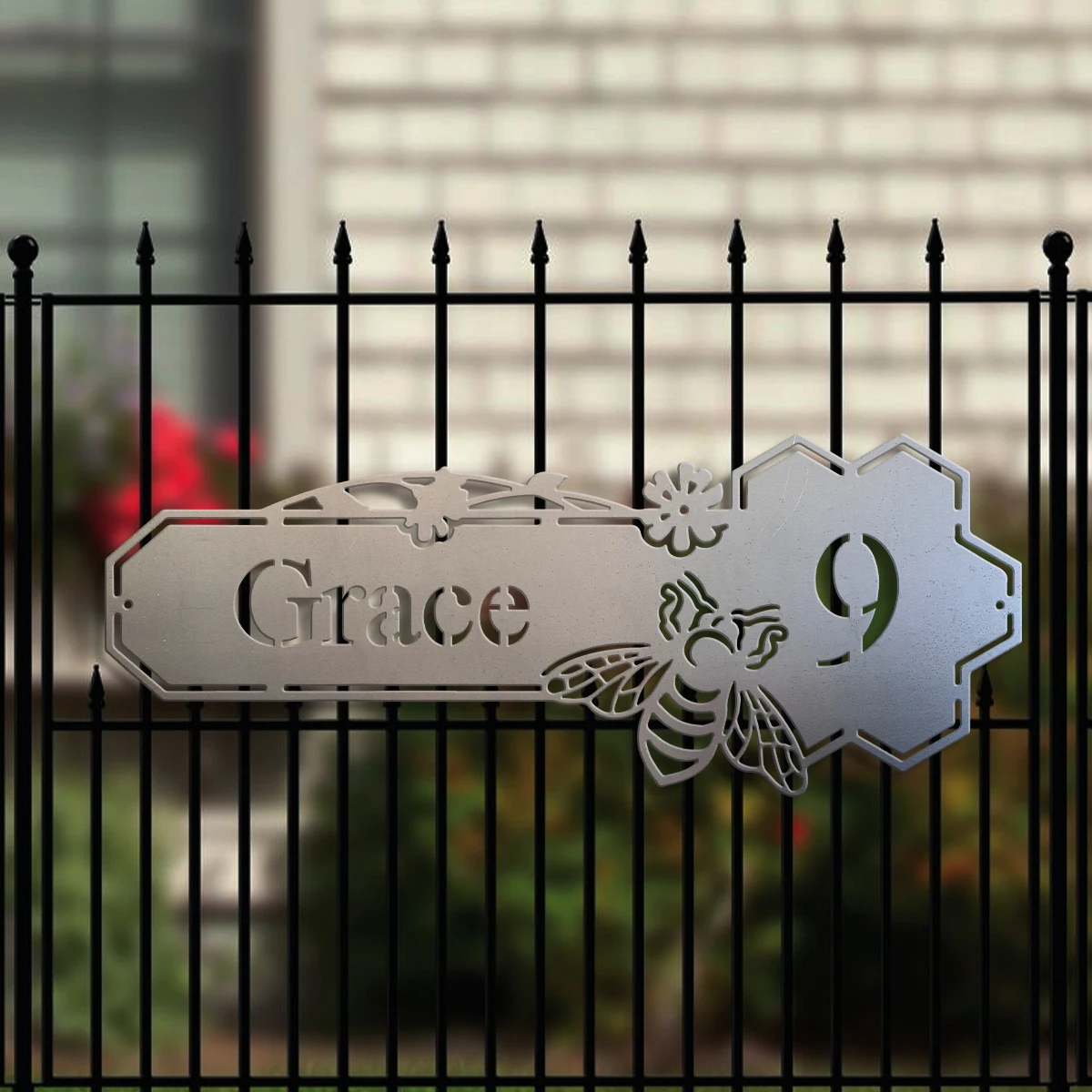 1pc Custom bee Metal Wall Door Plaque,Wall Sculptures,Home Room Garden Garage Door Fence Farm Decor,Seasonal Family Gift