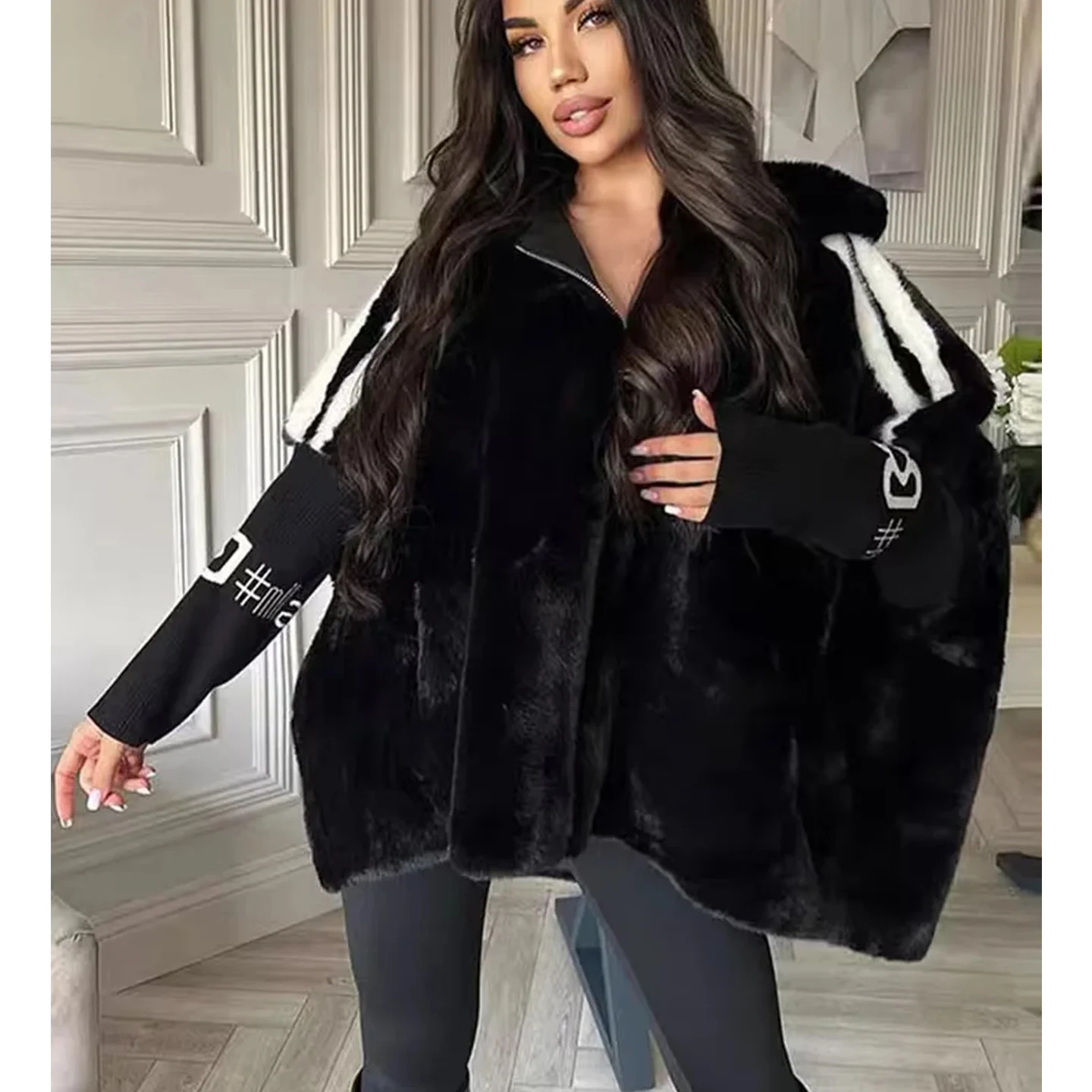 เสื้อแจ็คเก็ตหนังเทียมบุขนสำหรับผู้หญิง รุ่นใหม่สำหรับฤดูหนาว ทรงหลวม มีซิป ฮู้ดแบบไม่ถอดได้ แขนยาว ความยาวปานกลาง