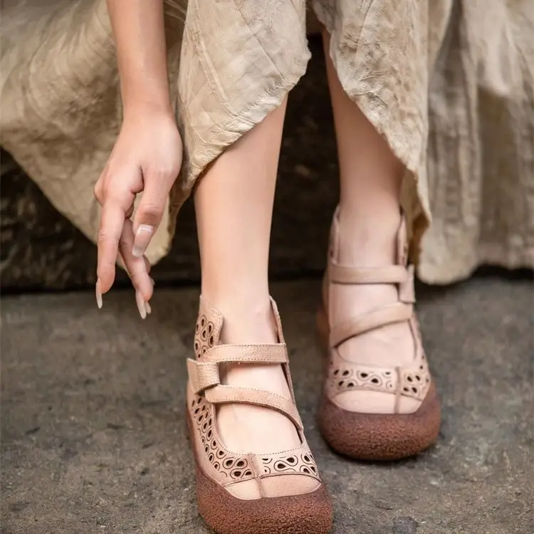Sommerliche, atmungsaktive Stiefeletten aus echtem Leder, Sandalen für Damen, hohl geschnittene Schnürstiefeletten, handgefertigte flache Freizeitstiefel-Sandalen für Damen – Detail 10