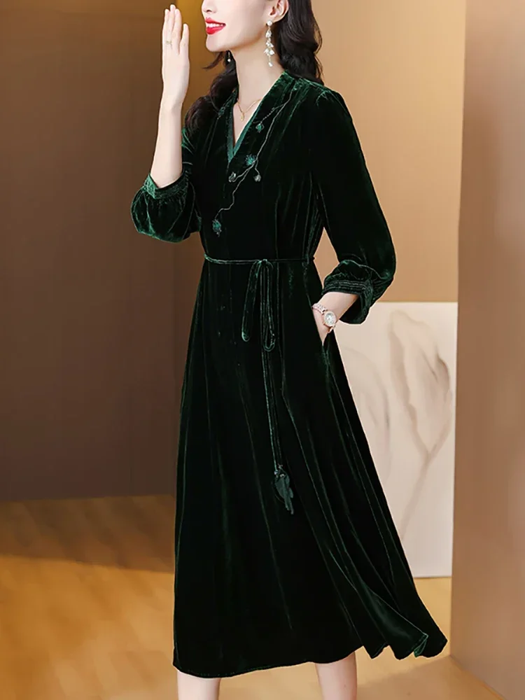 Autumn Winter Black Velvet Embroidery Prom Female Korean Vintage Hepburn Luxury Long Dress Elegant Bodycon Evening XQ330