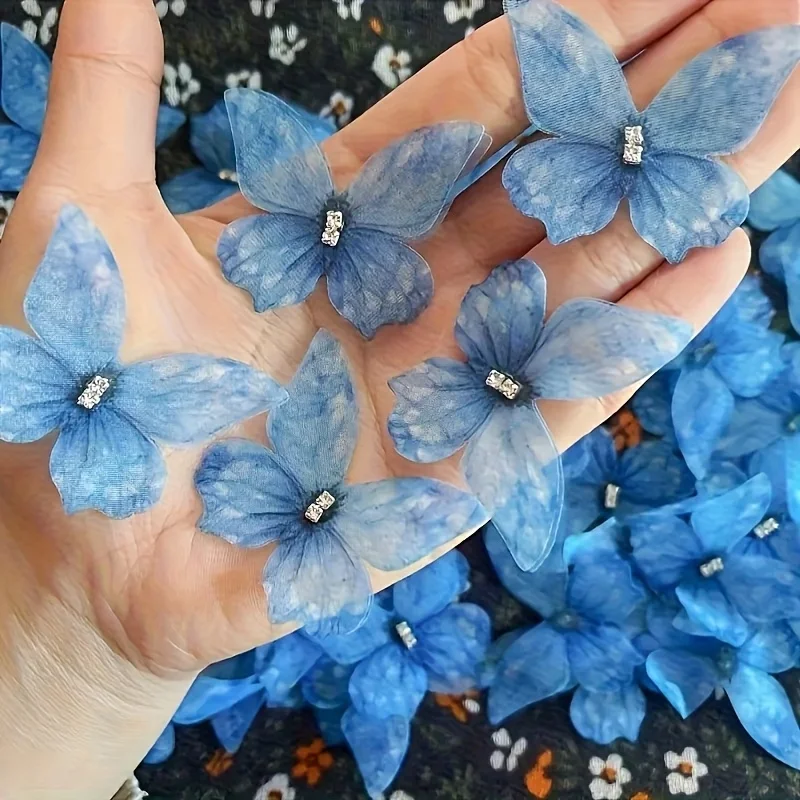 24 farbenfrohe Schmetterlings-Aufkleber – handgefertigte 3D-Stoffapplikationen für Hochzeitskleider, Kleidung und Haaraccessoires. – Detail 2
