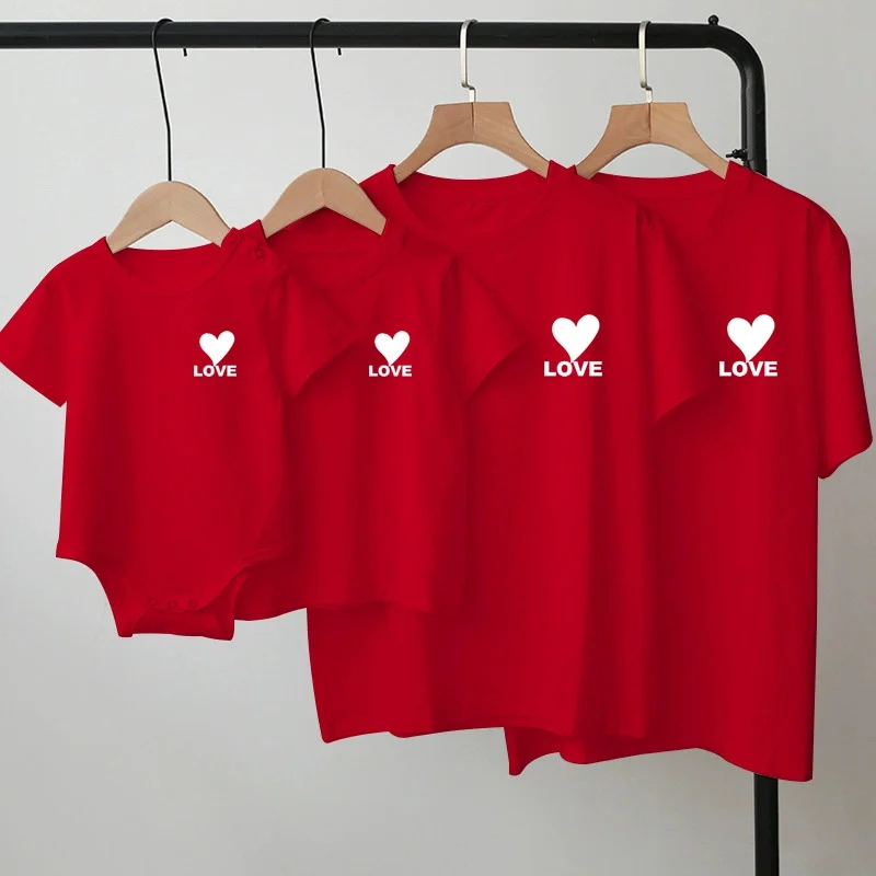 Summer Family Matching Suits Mother Daughter Love T-Shirt Dad Son Short Sleeve Blouse Parent-Child Top Baby Girls Boys Clothes