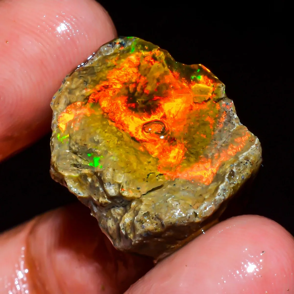 AAA+ 25-80CT Natural Ethiopian Welo Opal Rough Rainbow Flash Fire Opal Loose Stone Randomly Selected One
