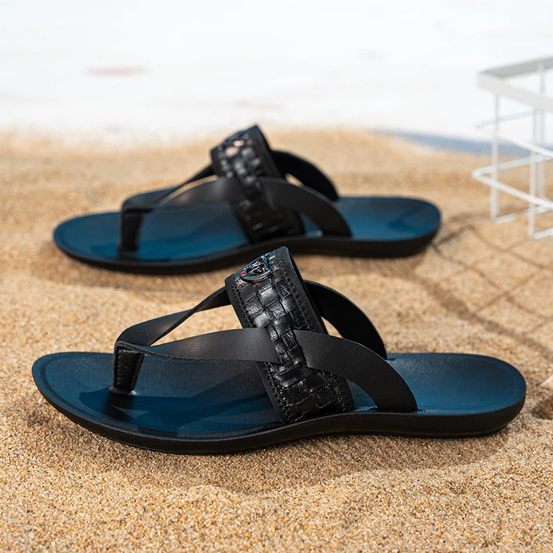 Men's Flip Flops with Woven Texture Straps for Beach, Poolside, and Casual Summer Wear, Lightweight Comfortable Design for Outdo