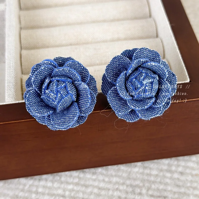 Minar Französisch Retro blau Farbe Stoff Denim Rose Blume Tropfen Ohrringe für Frauen mehr schicht ige Blumen Aussage Ohrring Brincos 2024