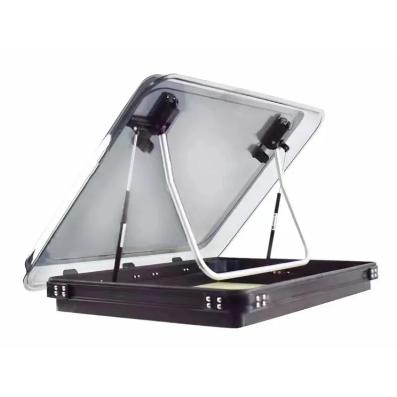 RV sunroof, self-towing and modified RV accessories sunroof can be opened, ventilation window with LED lights with curtains