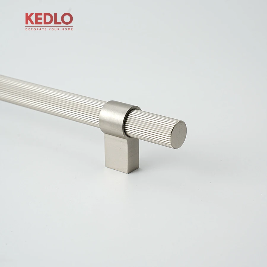 KEDLO, massiver Messinggriff, 14 mm Durchmesser, robust, für Schränke, Kühlschränke, gebürstetes Nickel, Möbelgriff, Türgriff, 500 mm. – Detail 11