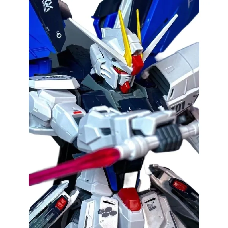 

New reissue MG Free 2.0 Gundam, true color scheme 1/100 base limited, Gundam assembled model