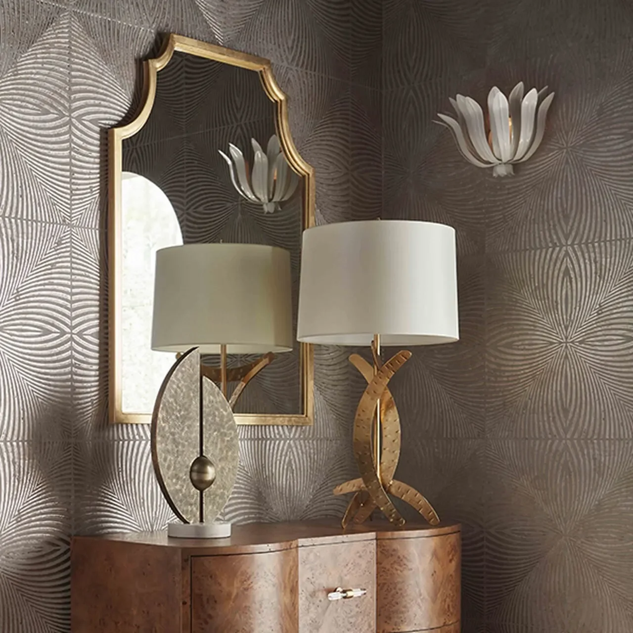Hotel room wall lamp