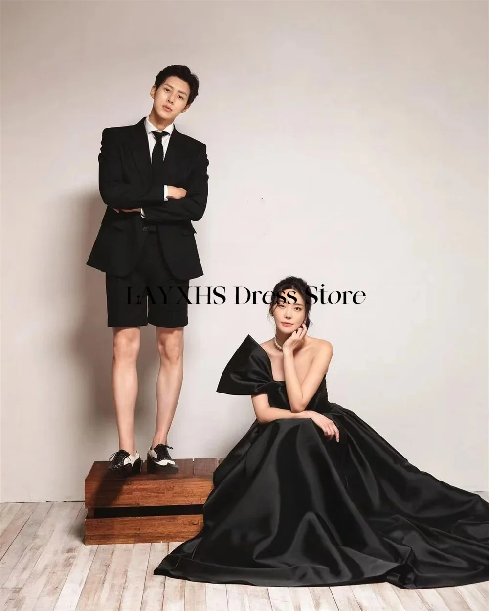 Semplici abiti da sera in raso nero Una linea 3 tipi con spalle scoperte Fiocco Corea Servizio fotografico Abito per festa di nozze Abito da ballo personalizzato
