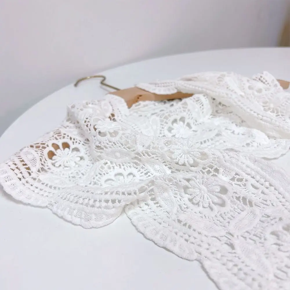 

Fashion Cotton Triangle Scarf Breathable Lightweight Beach Bandana Hollow Out Knitted Scarf Summer Spring