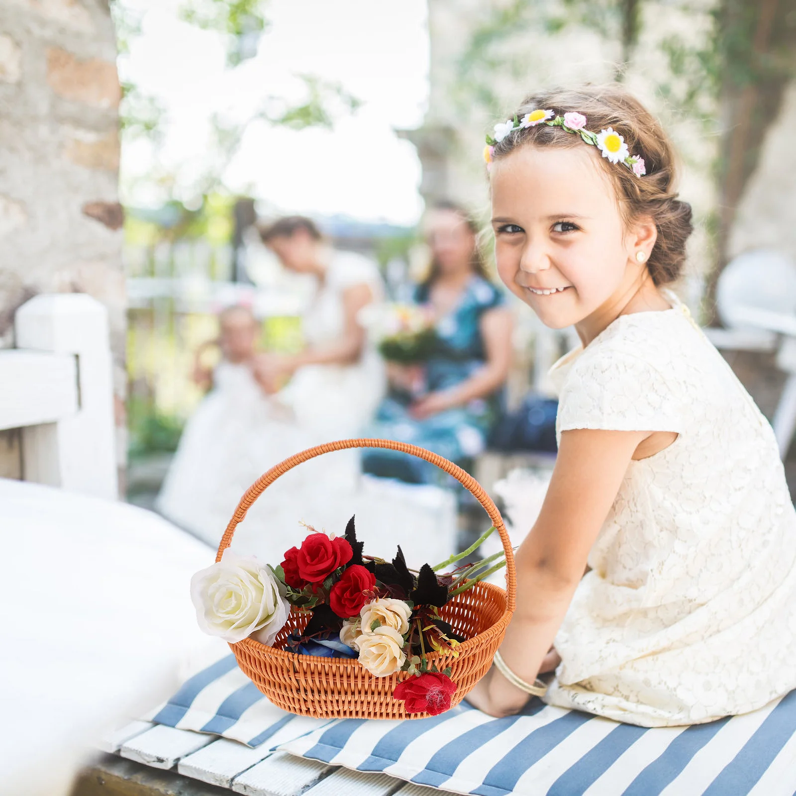 

Vintage Handwoven Flower Basket Wedding Gift Picnic Storage Basket With Handle Decorative Floral Woven Daily Supplies