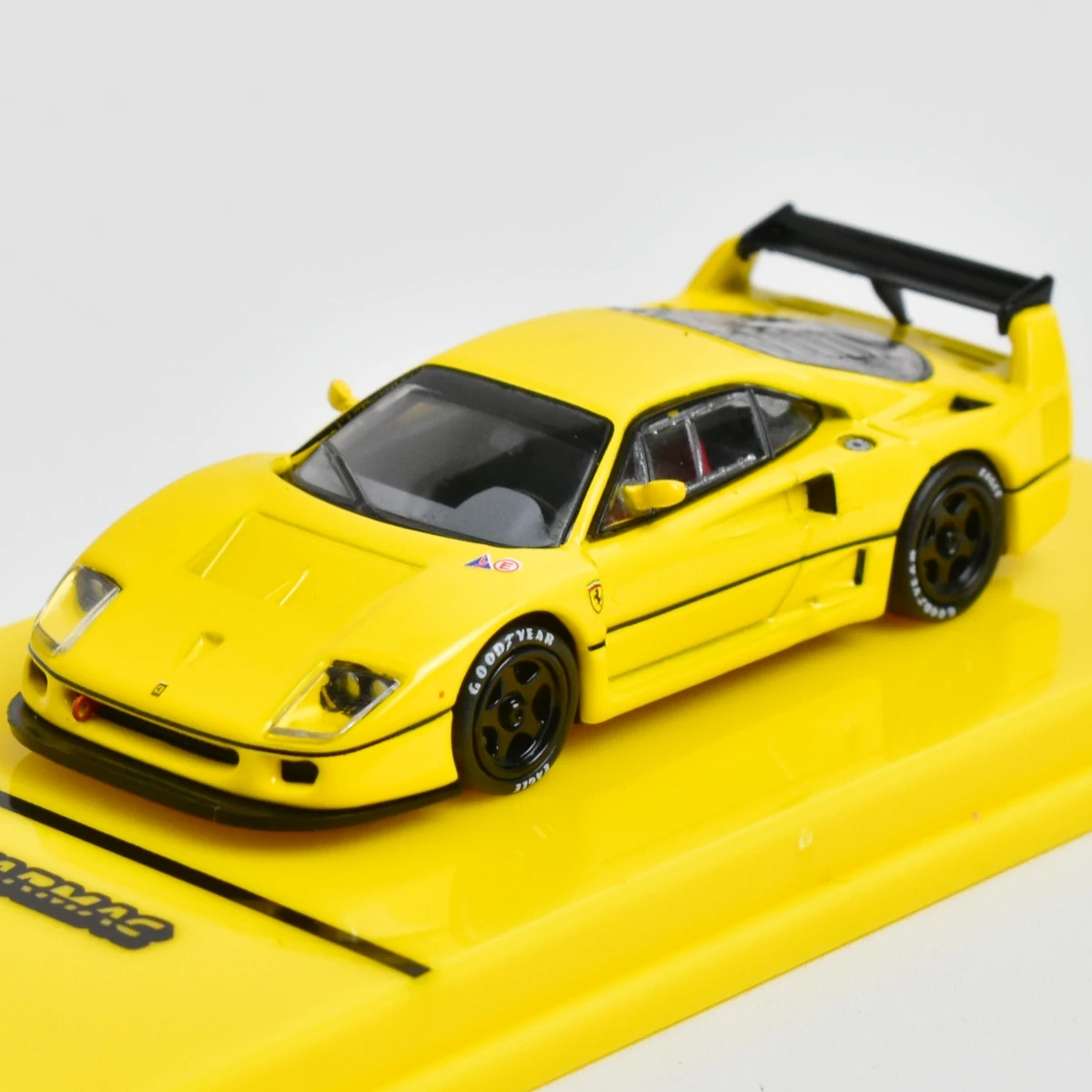 

Tarmac Works TW 1:64 F40 LM Diecast Model Car