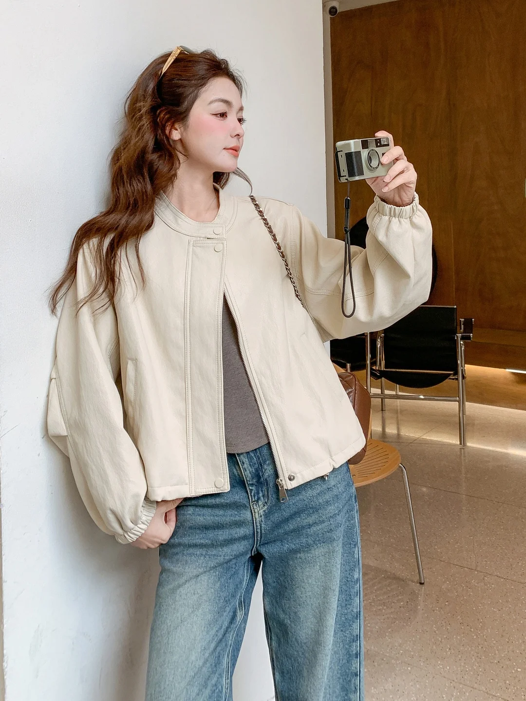 

Anti-Aging Versatile ort Leather Jaet Women's Casual Sle Spring Autumn New Arrival Beige Color Young Looking Coat