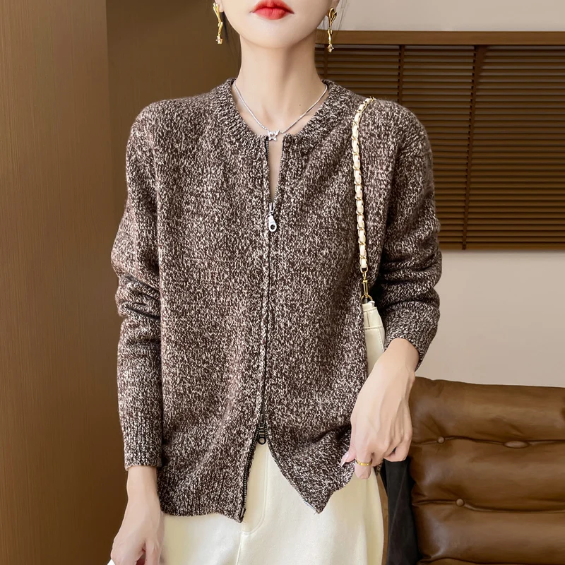 Autumn and winter new 100% pure wool cardigan female O-neck Korean temperament zipper sweater padded wool knitted coat.