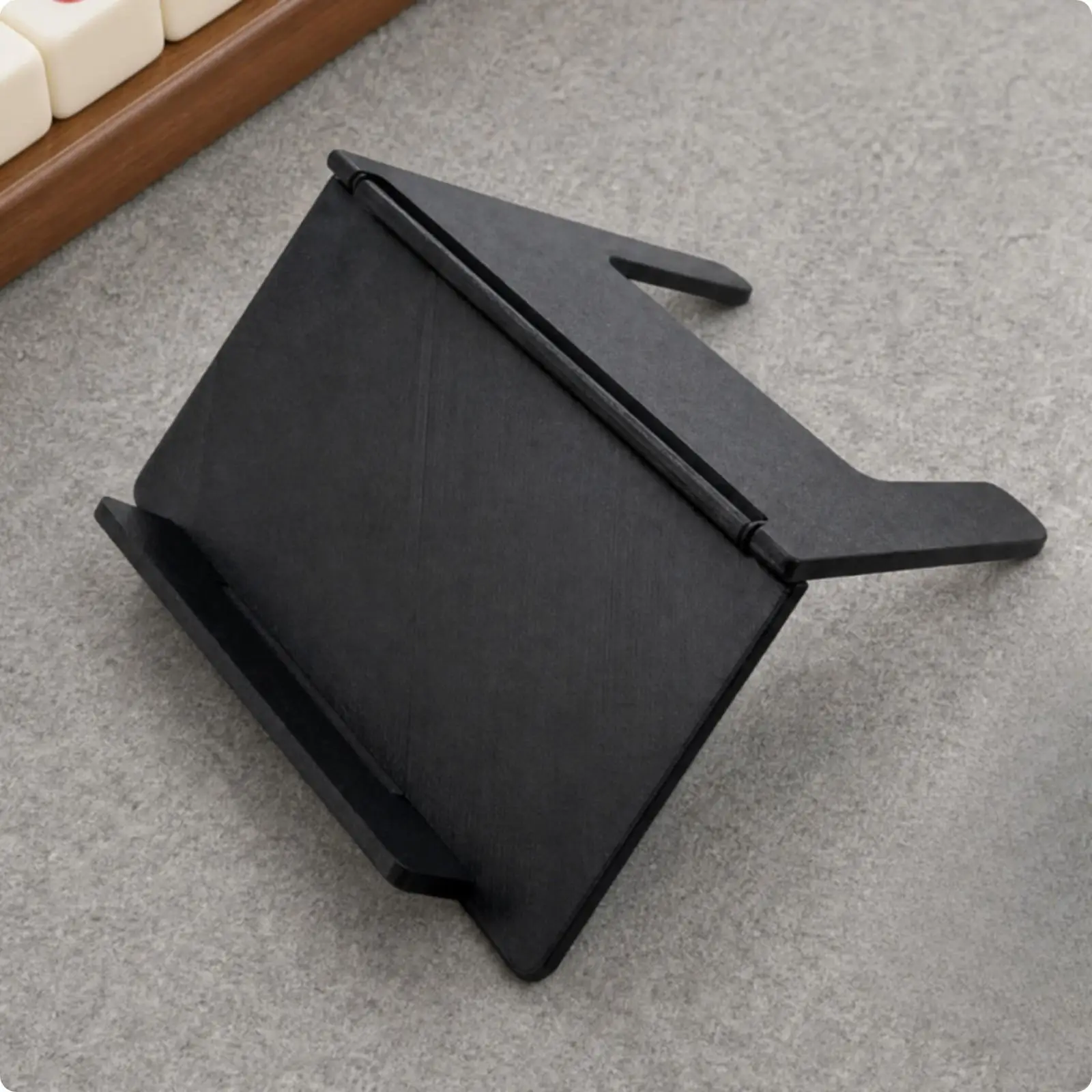 Mahjong Tile Holder Portable Mahjong Rack with Front Lip Compact Angled Viewing Rack for Travel, Tabletop Play