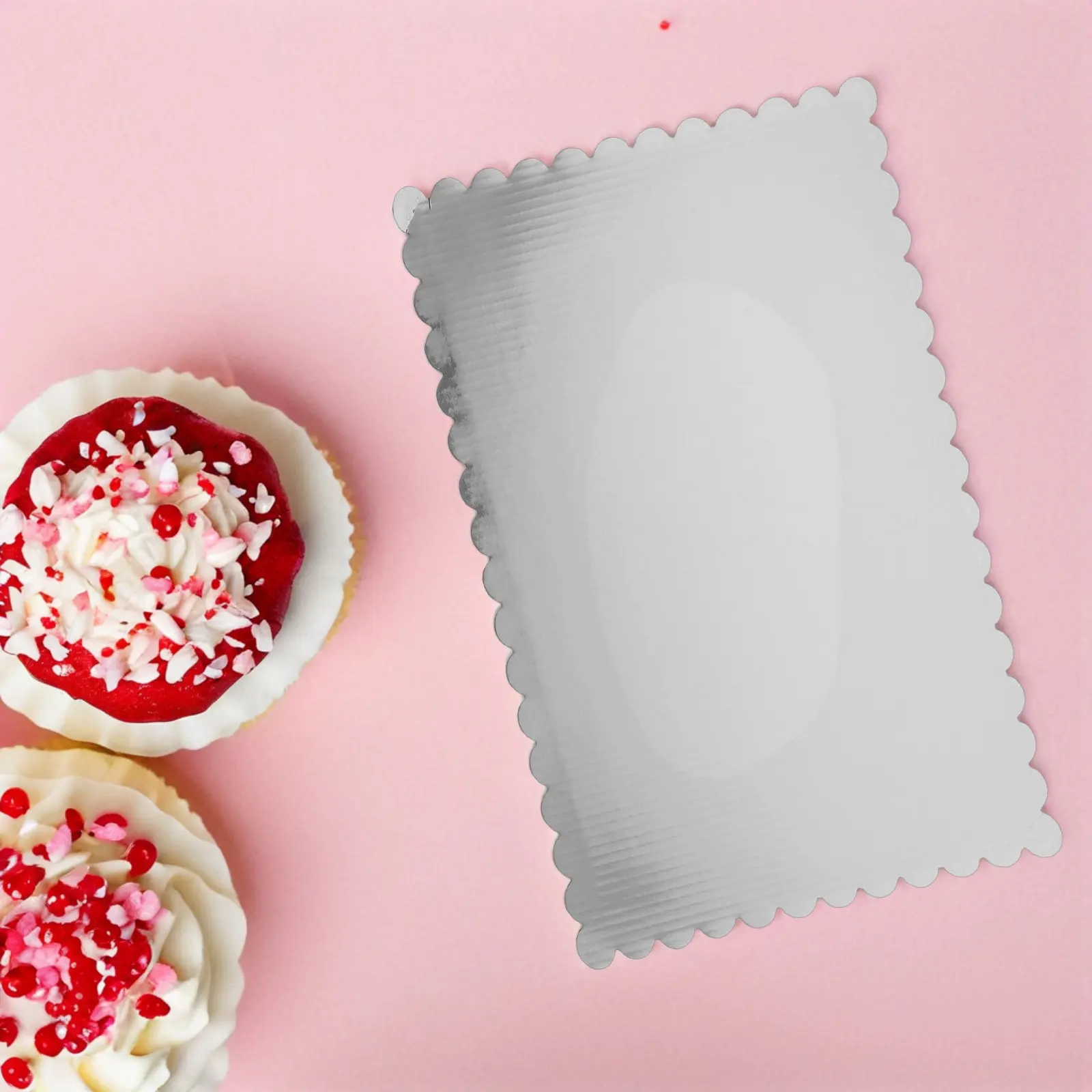20Pcs 10x14in Rectangle Cake Base with Elegant Scalloped Edge Heavy Duty Corrugated Cardboard Board for Cake Transport view 5