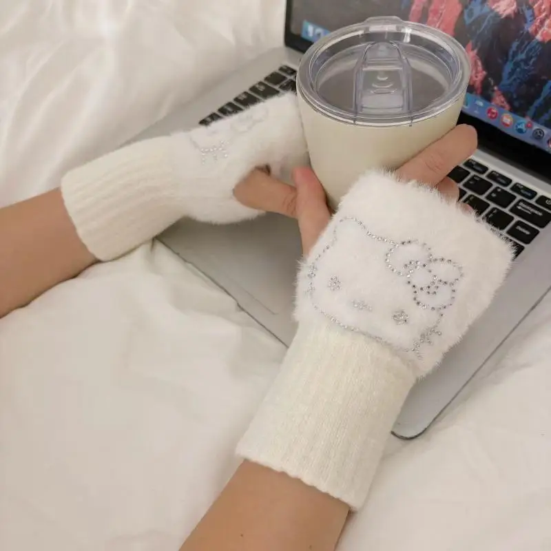 

Sanrio Алмазная инкрустация Имитация норкового меха Перчатки с полупальцами каваи Hello Kitty комикс зима сохраняют тепло предотврают замороженные перчатки для рук