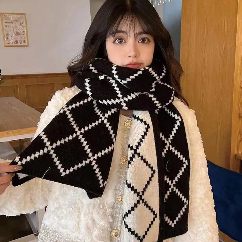 

Винтажный британский зимний клетчатый вязаный шарф с черным краем, двухцветная шерстяная пряжа, мягкий утеплитель для шеи, уличный ветрозащитный шейный платок для катания на лыжах