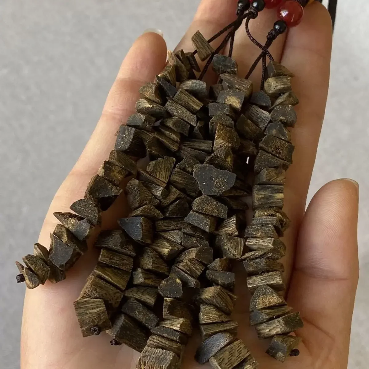

Natural kenaf incense high oil raw materials with type car pendant car hanging jewelry car pendants