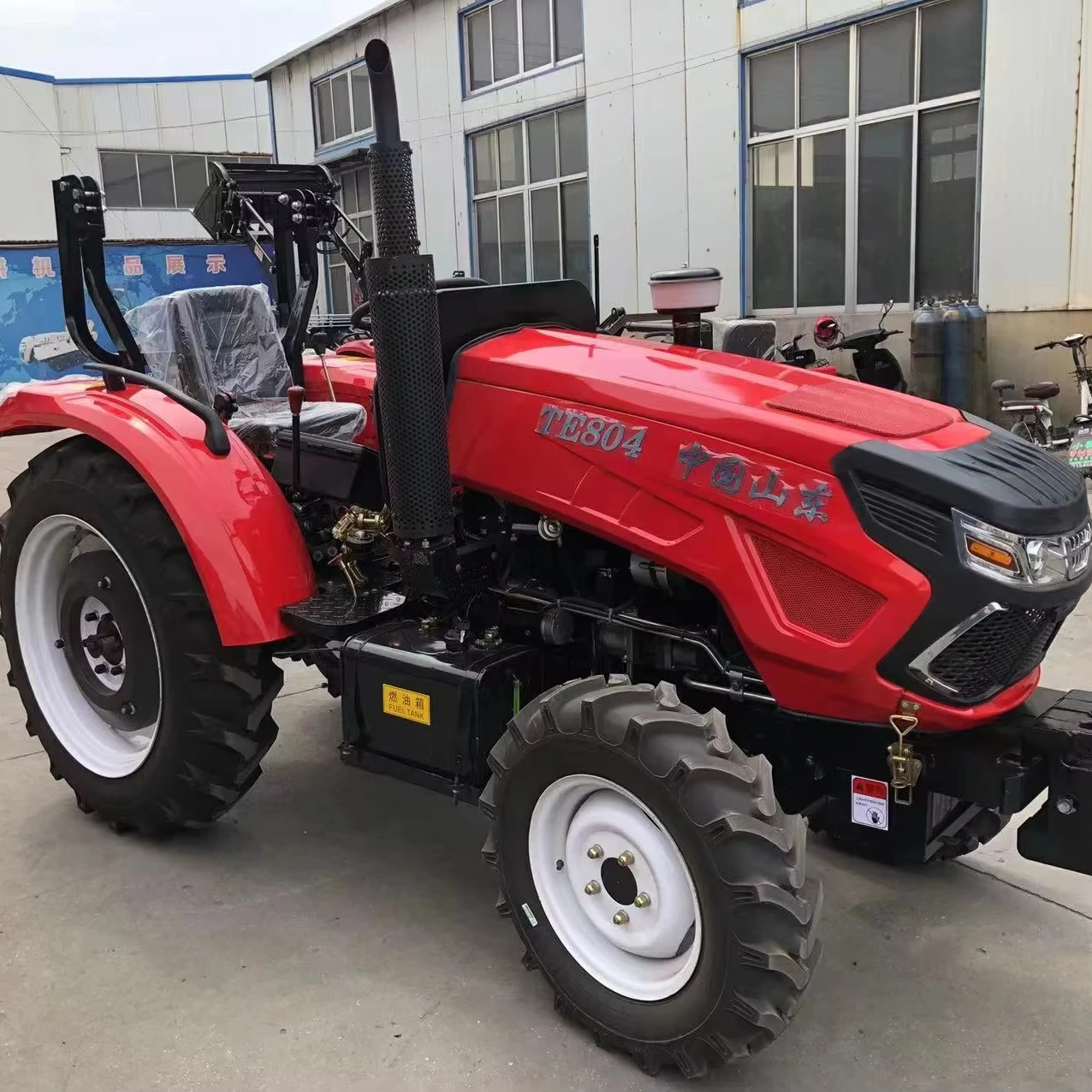 รถแทรกเตอร์ฟาร์ม 50HP 4x4WD รถแทรกเตอร์การเกษตรพร้อมระบบบังคับเลี้ยวไฮดรอลิก