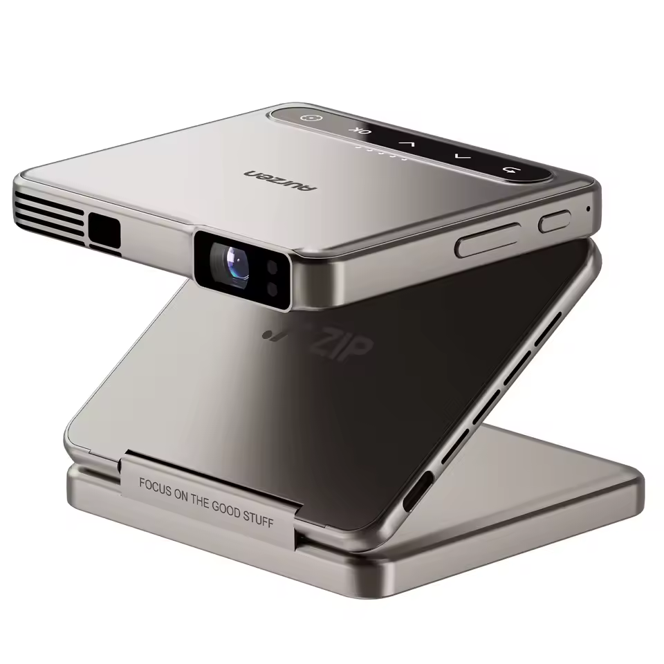 인잠 ZIP 골드 트라이폴드 타입-C 충전 모습