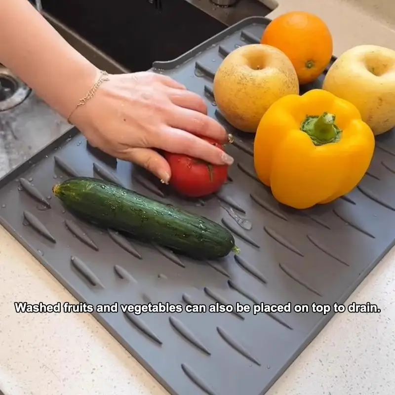 Multi-Use Silicone Kitchen Mat Sloped Drain Drying Mat Heat Insulation Non-Slip Chopping Board Fixer