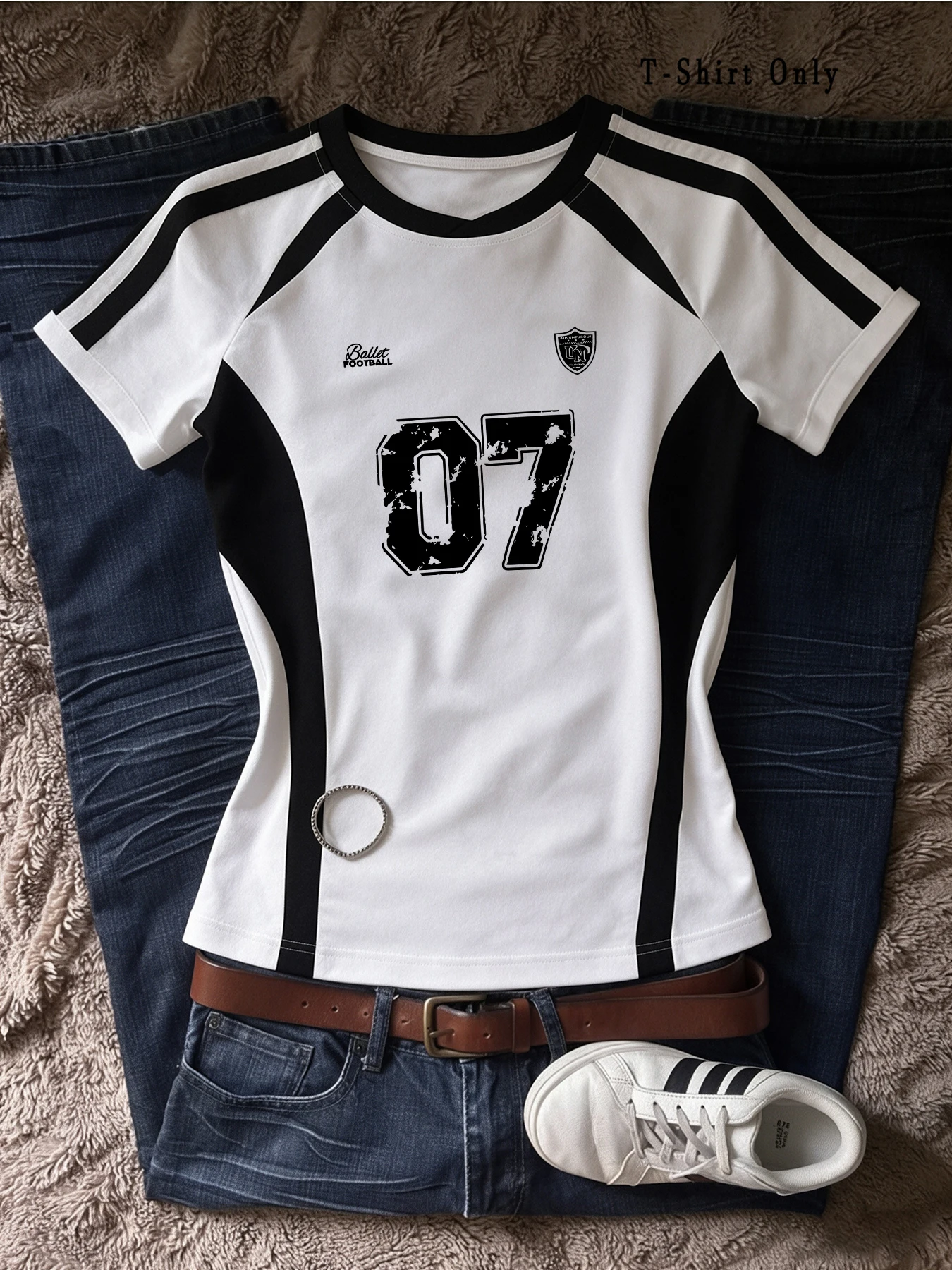 Y2K White Black Color Block Raglan Sleeve 07 Number Shield Badge Print Slim Fit Women T-shirt