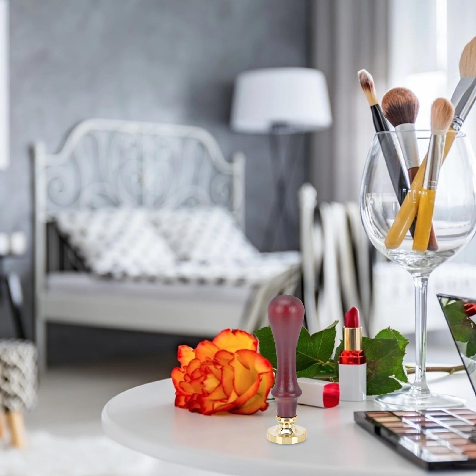 

1pc Eyeshadow Stamper Copper Head Wooden Handle Makeup Press Tool Powder Stamper Create Patterns Seal Texture Practical