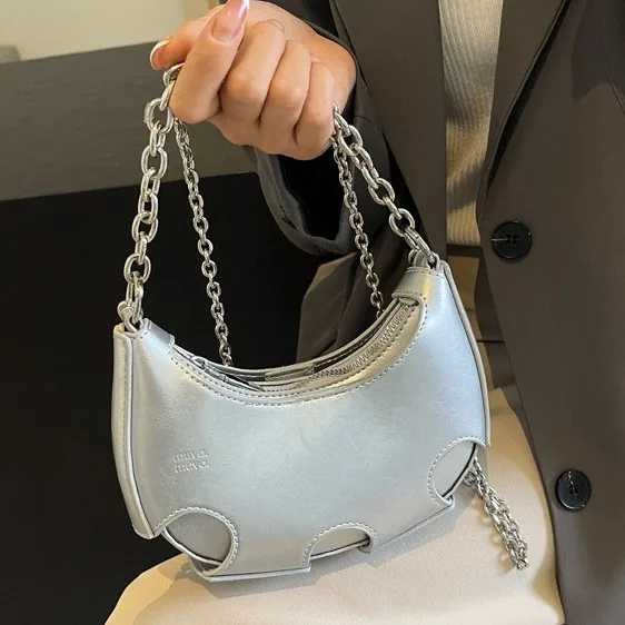 

​​2025 Spring Summer Womens Silver Crescent Bag Luxury Horn Chain Crossbody Purse Minimalist Chic Shoulder Bag Trendy Clutch​