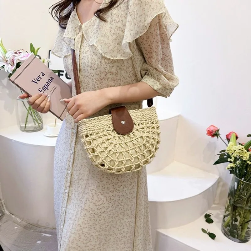 

Fashionable Diaper Bag For Ladies: Simple Vintage Leather Handbag, High-End Minimalist Messenger With Paris Letter Logo