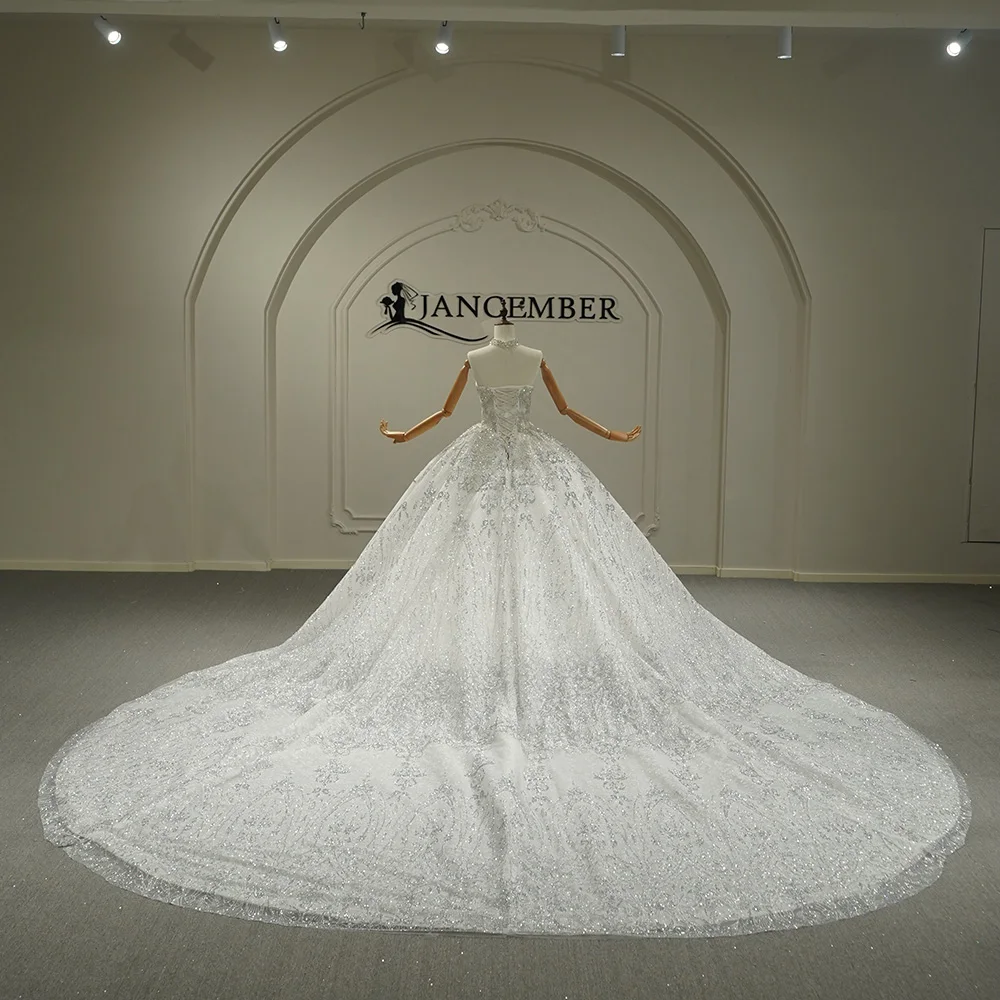 Sleeveless Wedding Dress 2026 With Veil Beaded Backless Ball Gown Customized Princess Bride Gown Plus Size Vestido de Noiva