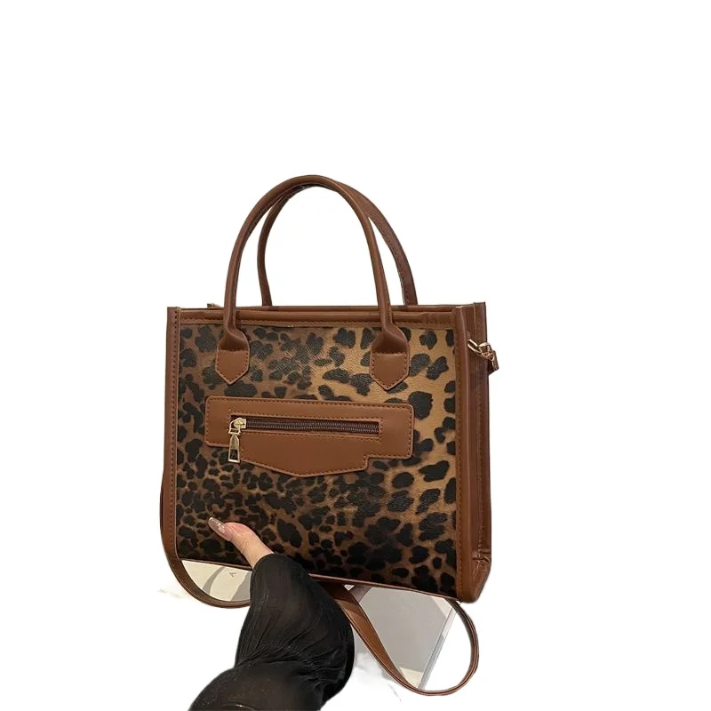 High-value Simple Bag Women's 2026 Spring Autumn New Retro Women's Bag Commuter Tote Bag Large-capacity Leopard Print Handbag
