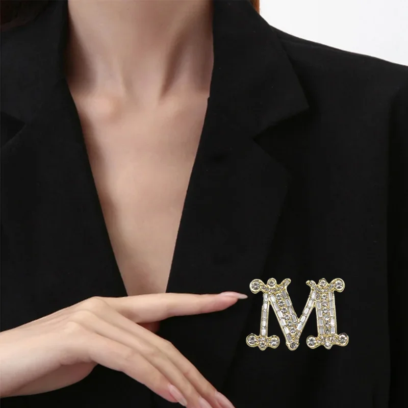 

M Letter Suit with Diamond Brooch Fashionable Women's Design Corsage High-end Versatile Clothing Accessories Brooches for Women