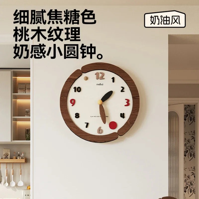 Wall clock living room 2024 new home free punching modern simple Internet celebrity