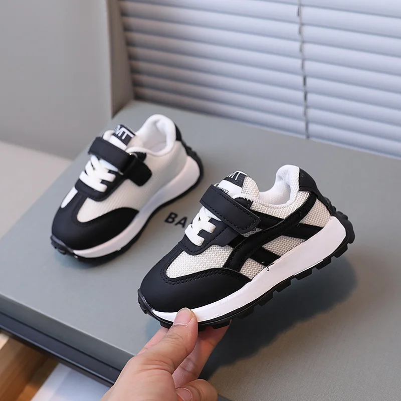 

Модная простая дышащая обувь с сеткой, кроссовки для бега для девочек, детская обувь в полоску с противоскользящей подошвой на липучке для мальчиков, весна-лето