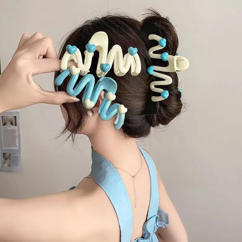 

Blue Heart Wave Shaped Hair Claw Cream Color Clips for Women Sweet Cute Irregular Shark Clip Large Ponytail Clip Hairpins 11CM