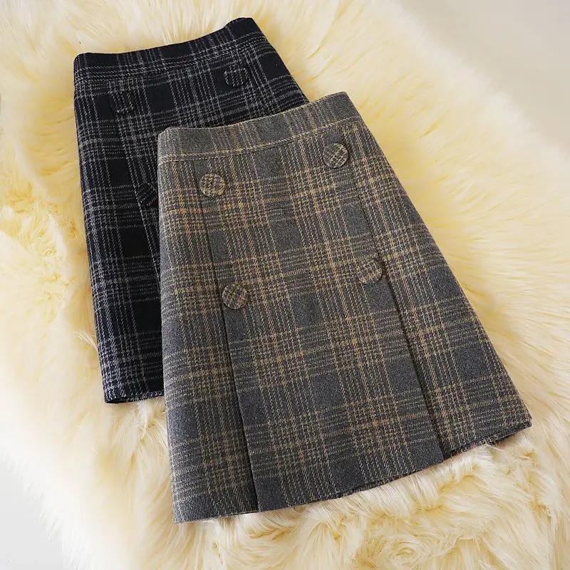 

2024 Women's Autumn Winter New High Waist A-line Skirt Female Irregular Woolen Skirts Ladies Buttons Plaid Woolen Skirts B403