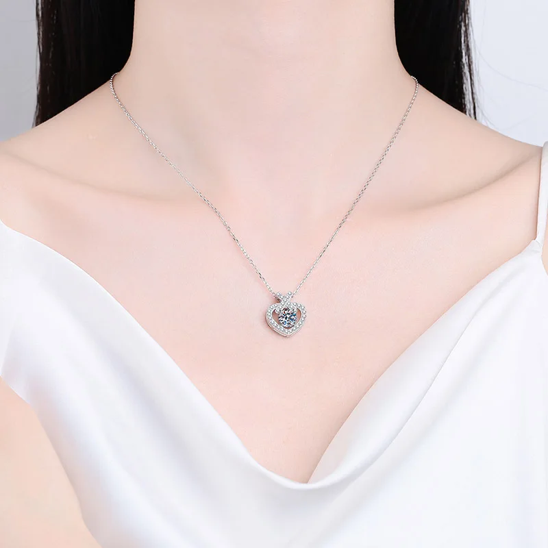 S925 Pure Silver Moissanite Necklace, Women's Love Pendant Plated with Pt950 Gold Lock Bone Chain Jewelry