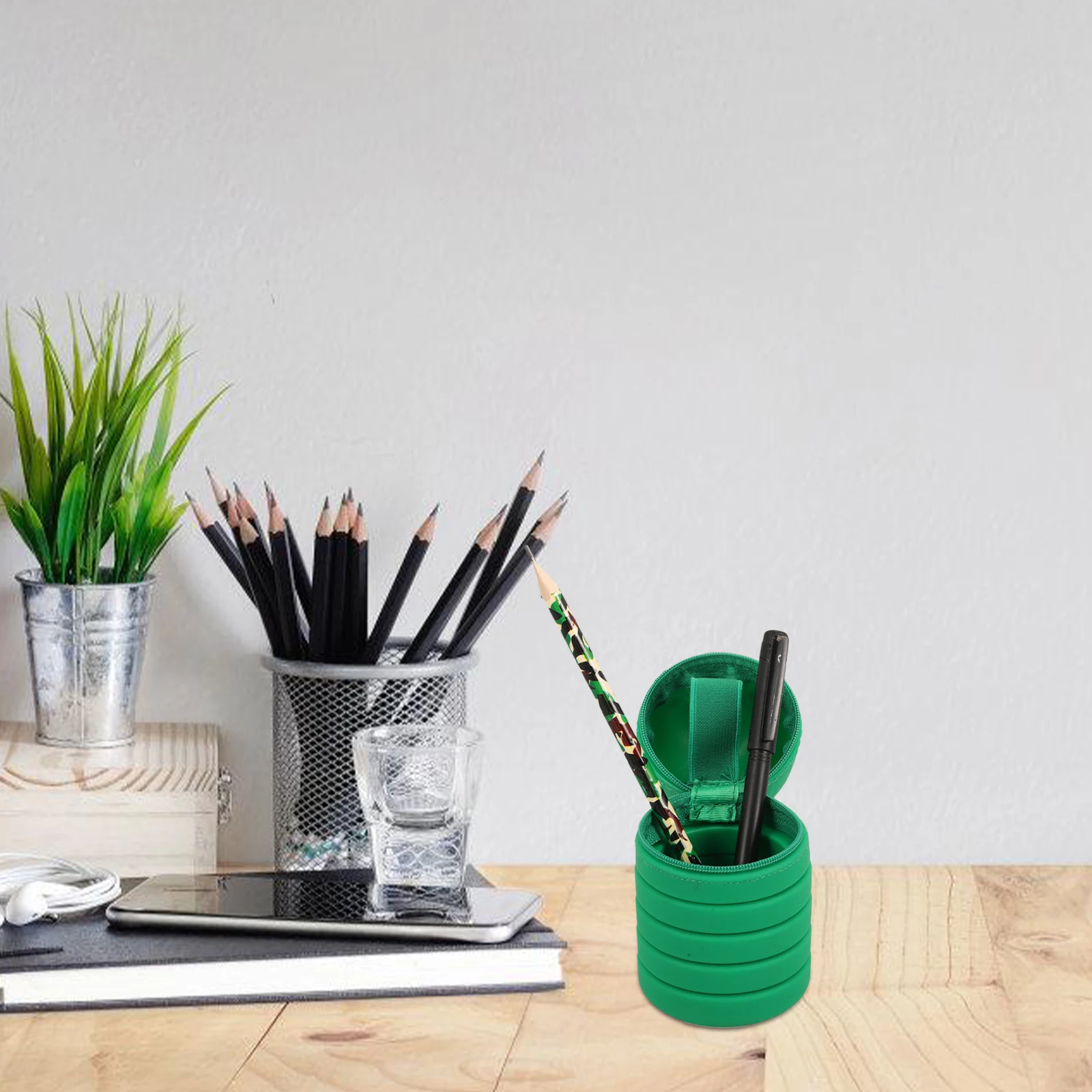

Telescopic Pen Holder Cactus Shaped Silicone Pouch Multi Function Pencil Bag Stretchable Portable Storage Student Supplies