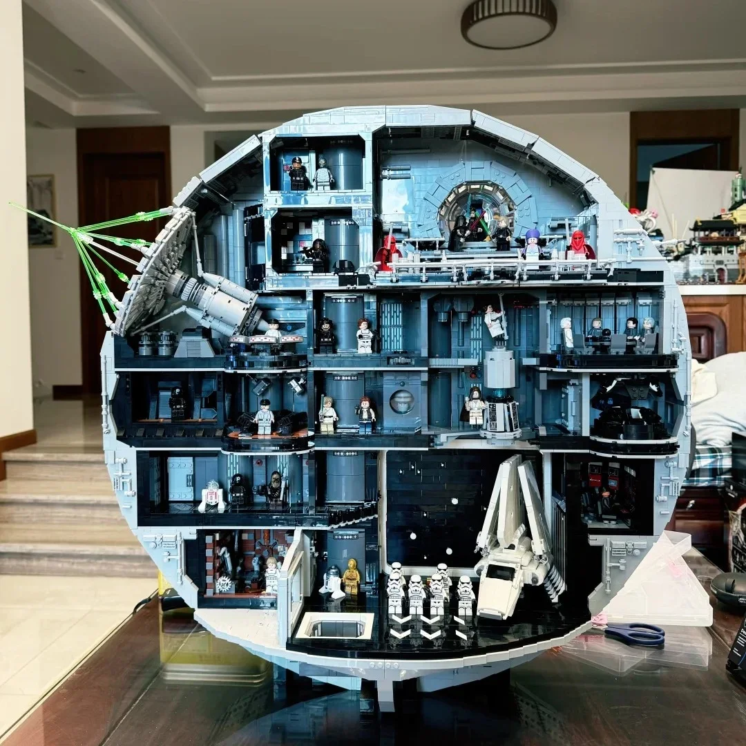 Popular 9023pcs UCS Moc Star Interstellar Conflict Ultimate Largest Star Death Building Block Model Toys Birthday Ornament Gifts view 6
