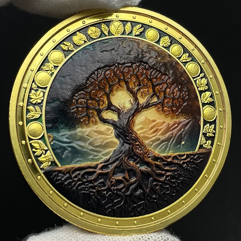 Tree of Life Gold Coin Collectible Elune's Blessing Symbolic of Peace Commemorative Medal in Capsule Creative Decoration