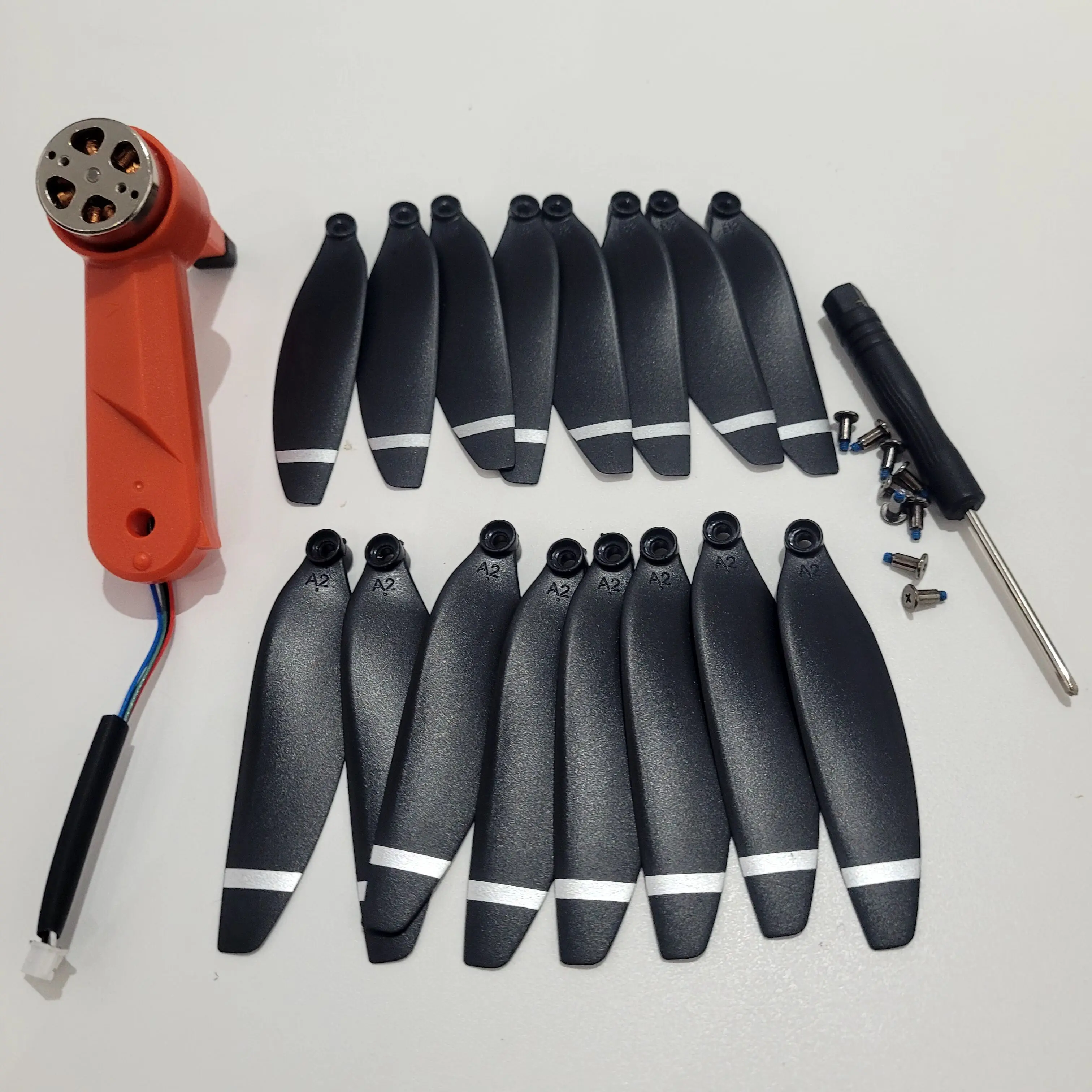 16 шт. лопасть пропеллера + 1 шт. передний рычаг оригинальный для L900 PRO RC Drone Quadcopter комплект аксессуаров