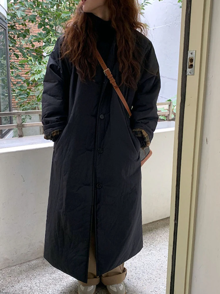 Cappotto in cotone da donna casual lungo allentato con giunture scozzesi retrò Autunno Inverno Nuovo senso del design abbinato per tutte le stagioni