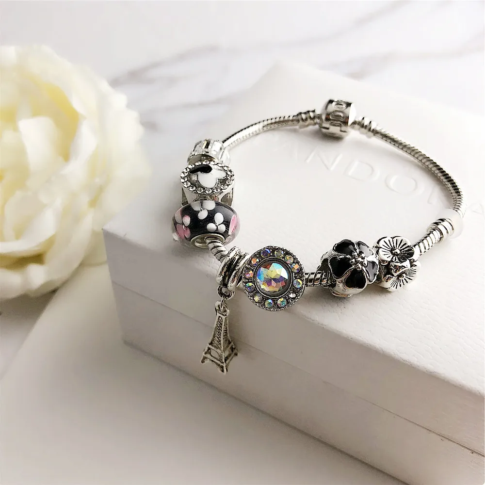 

Luxury Women's Bracelet Women's Snake Bone Bracelet INS 2024 Hot selling Jewelry Black Glass Bead Beaded Bracelet Birthday Gift