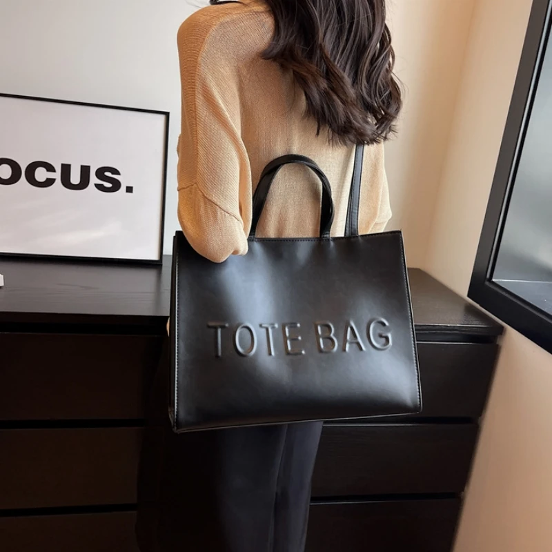 Fashion Classic Women's Tote Bag Trend Brand Retro Personality Shoulder Bag Large Capacity Crossbody Bag Designer Luxury Handbag