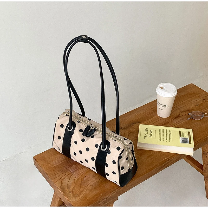 Retro Contrasting Color Spliced Polka Dot Nylon Shoulder Bag Large Capacity Pillow Shaped Zipper Handbag Casual Versatile Bag