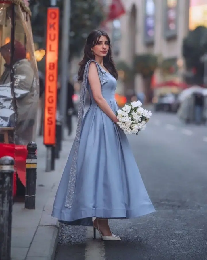 Sprookjesachtige A-lijn op maat gemaakte stoffige blauwe vierkante hals mouwloze galajurken Staaflijst Enkellange feestjurk voor speciale gelegenheden