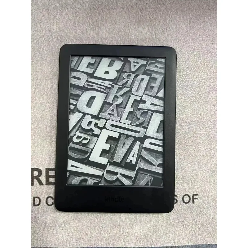 Kindle الأصلي (الجيل العاشر) قارئ إلكتروني بشاشة لمس مقاس 6 بوصات - إضاءة خلفية مدمجة ومزامنة محتوى حساب Kindle الكتاب الإلكتروني #5