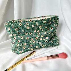 Women's Green Flower Makeup Bag Fresh Large Capacity Cosmetics Lipstick Storage Bag Portable Travel Toiletry Bag Clutch Ins
